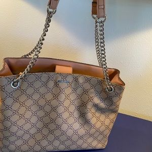 NINE WEST Tote Shoulder bag Chain Link Snap close.